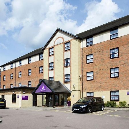 בארנט Premier Inn London Edgware מראה חיצוני תמונה