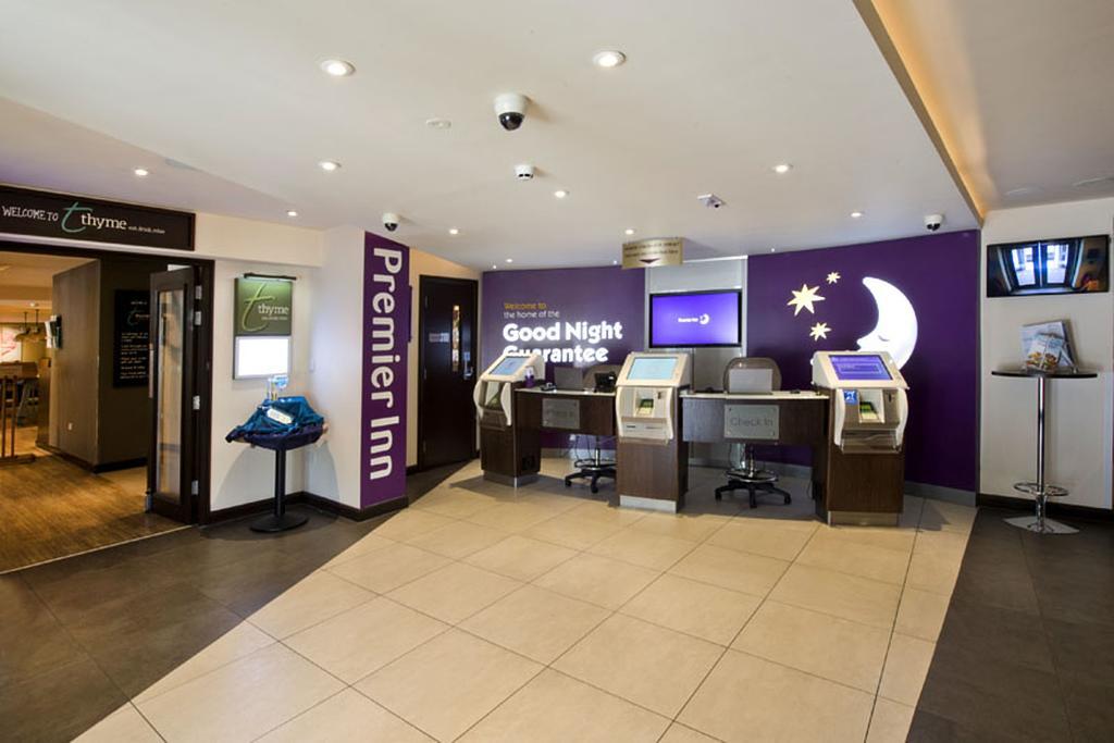 בארנט Premier Inn London Edgware מראה חיצוני תמונה