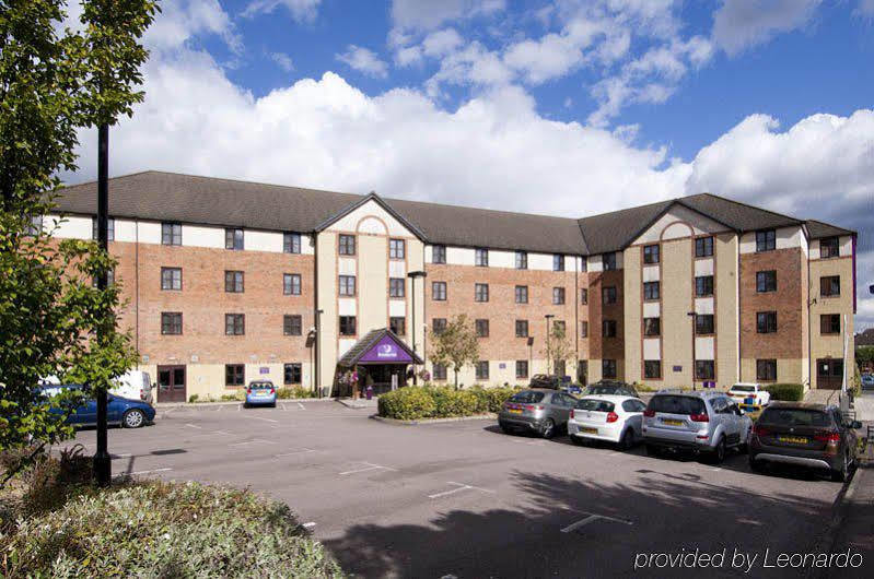 בארנט Premier Inn London Edgware מראה חיצוני תמונה