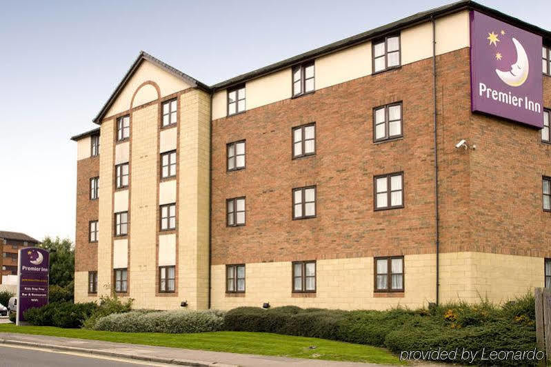 בארנט Premier Inn London Edgware מראה חיצוני תמונה
