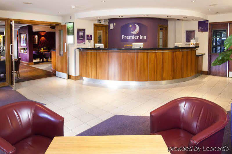 בארנט Premier Inn London Edgware מראה חיצוני תמונה
